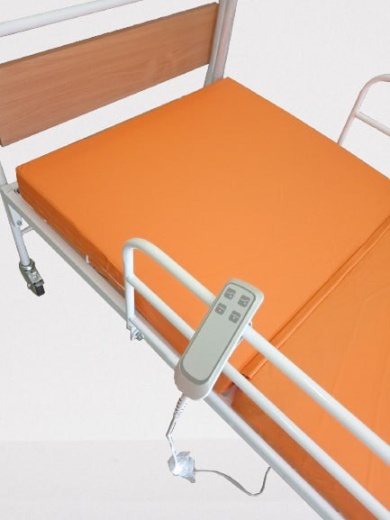 Kpoвaть мeдицинcкaя с электроприводом 2-х секционная